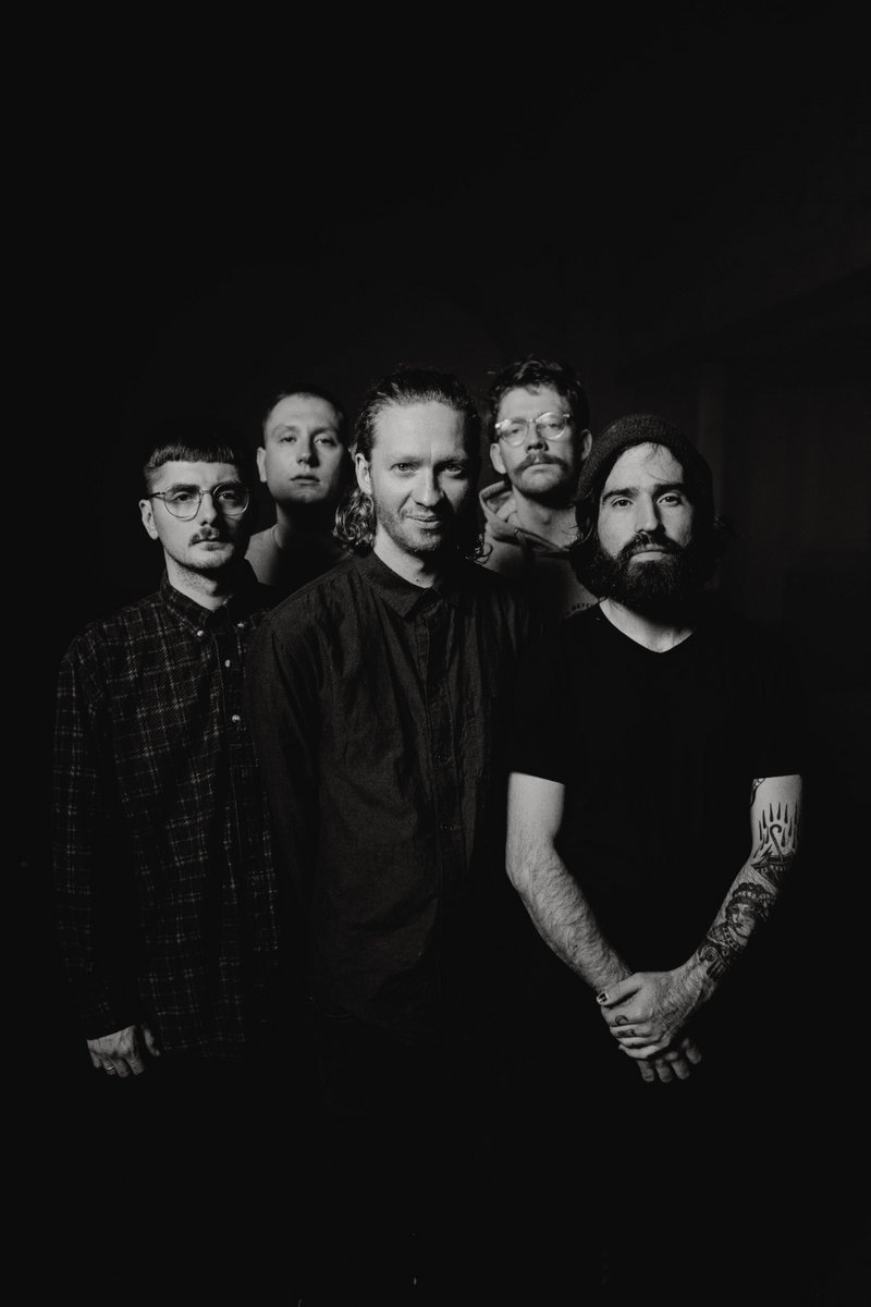 Konzert: The Cake Is A Lie & Adieu